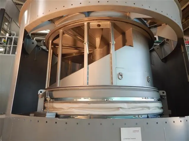 Full-scale rotary distributor assembly